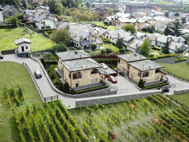 Villa singola in vendita ad Aosta