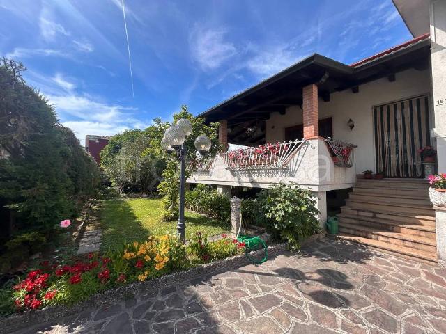 Villa singola in vendita ad Abano Terme via Carota