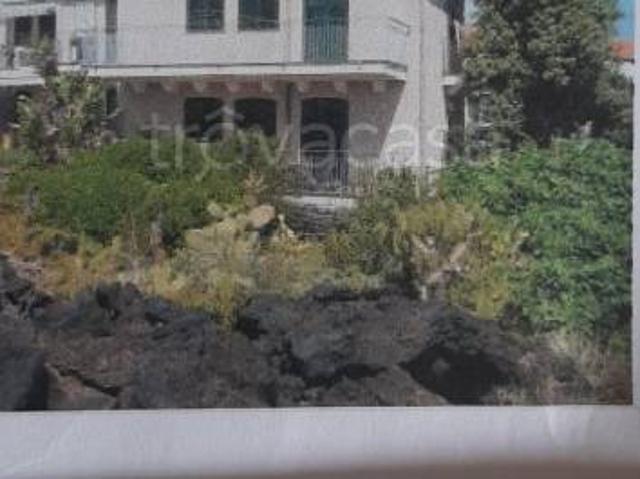 Villa singola in vendita ad Acireale via Ribera
