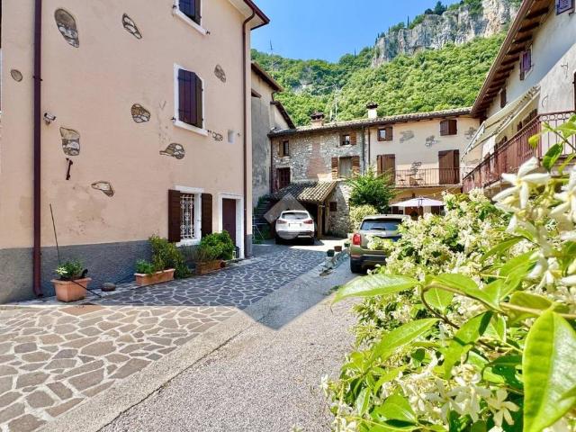 Villa singola in vendita ad Affi via pila, 22