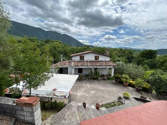 Villa singola in vendita ad Agosta