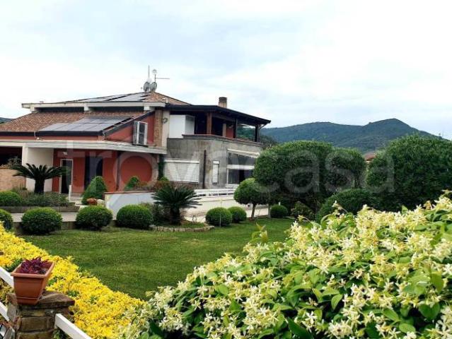 Villa singola in vendita ad Agropoli via Raffaele Caruccio, 14