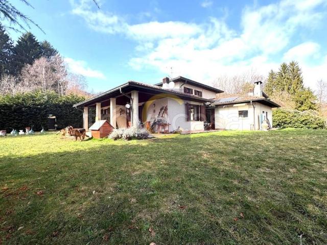 Villa singola in vendita ad Alta Valle Intelvi via San Sebastiano
