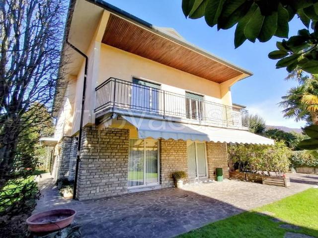 Villa singola in vendita ad Alzano Lombardo