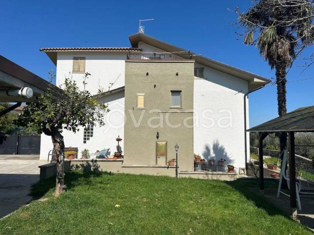 Villa singola in vendita ad Alanno