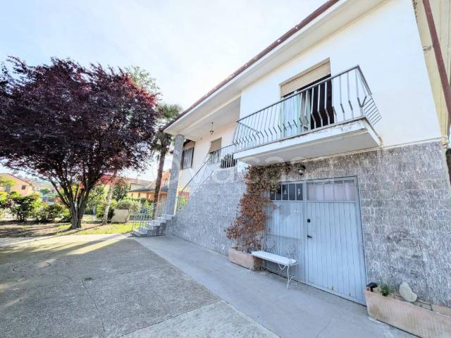 Villa singola in vendita ad Alba strada Osteria, 19