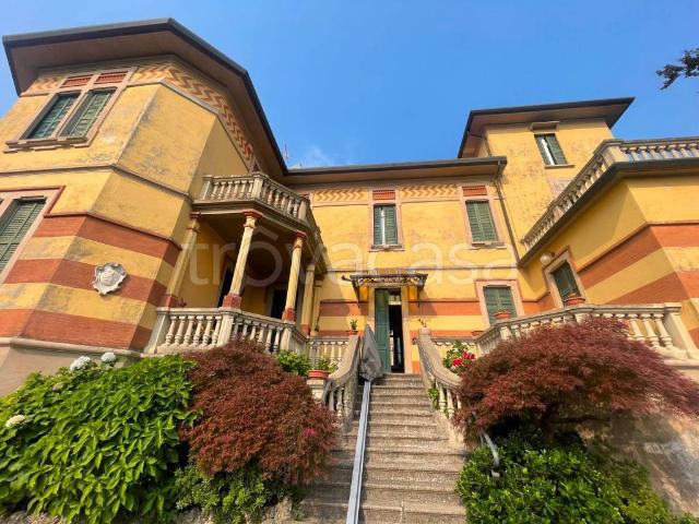 Villa singola in vendita ad Albizzate via Campo dei Fiori, 4