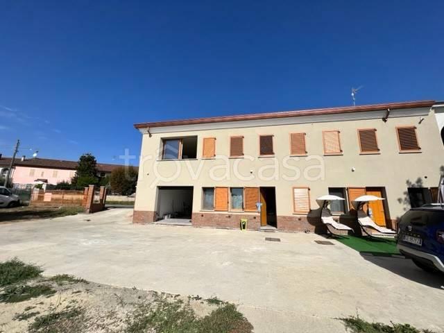 Villa singola in vendita ad Alessandria via Valle Quarta, Valmadonna