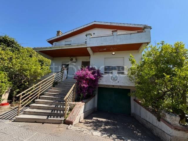 Villa singola in vendita ad Aprilia, Torre del Padiglione Carano