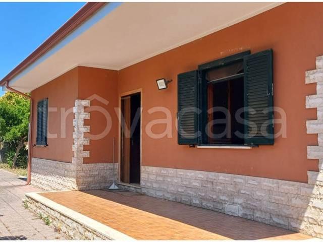 Villa singola in vendita ad Aprilia via Amatore Sciesa, Campo di Carne Pantanelle