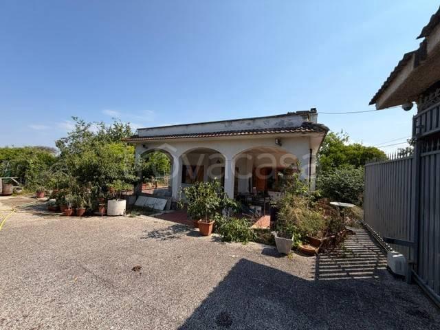Villa singola in vendita ad Aprilia, Fossignano