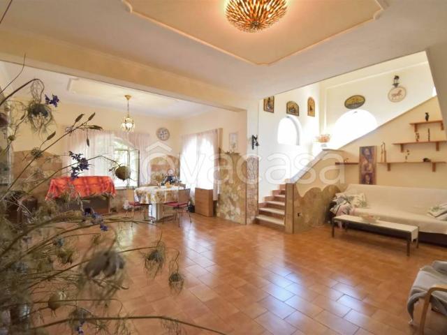 Villa singola in vendita ad Artena via Casa Colonnella, Macere