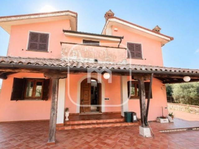 Villa singola in vendita ad Artena