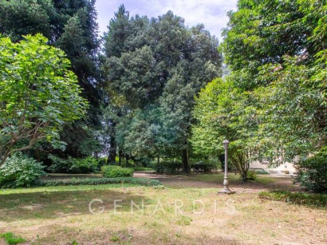 Villa singola in vendita ad Arcisate, Velmaio