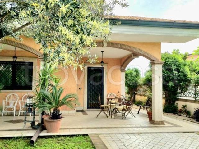 Villa singola in vendita ad Ardea via Nure, 17, Tor San Lorenzo Nuova California