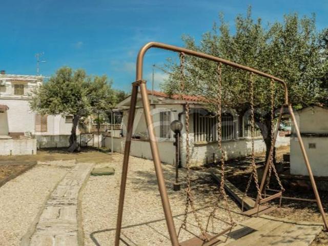Villa singola in vendita ad Ardea via Plutarco, 4, Banditella