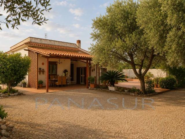 Villa singola in vendita ad Ariccia via Campoleone, 20