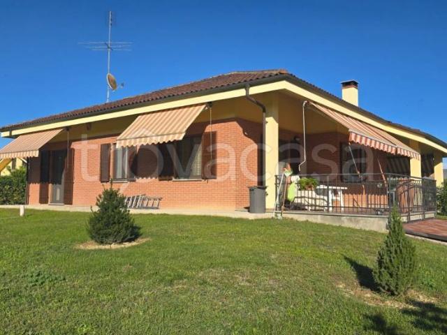 Villa singola in vendita ad Asti, Corso Alba Variglie