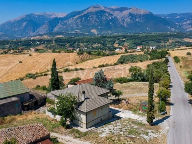 Villa singola in vendita ad Ascigno, Casoli