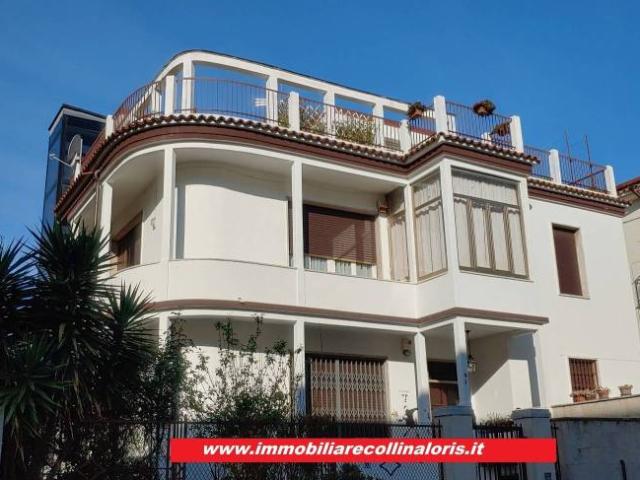 Villa singola in vendita ad Ascoli Piceno via Redipuglia