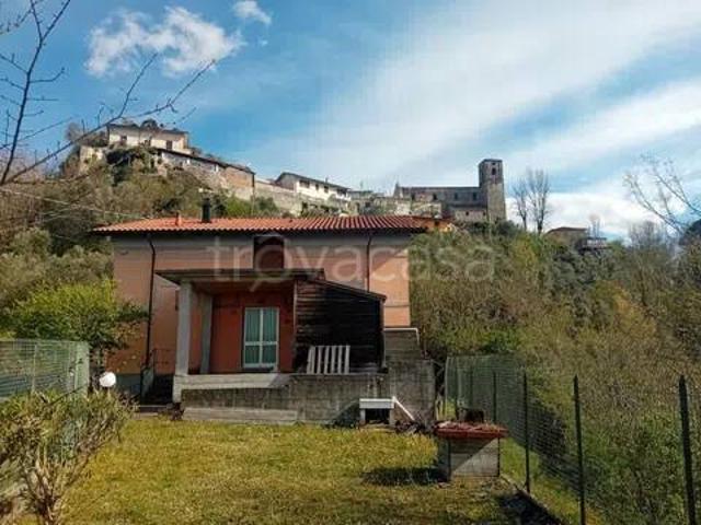 Villa singola in vendita ad Aulla, Quercia