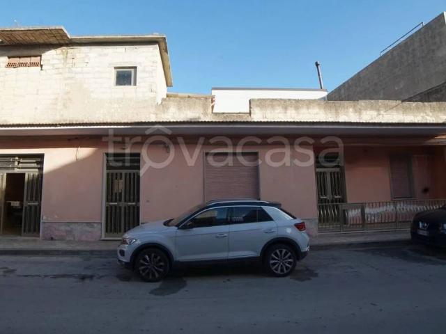 Villa singola in vendita ad Avola via Giuseppe Piccione