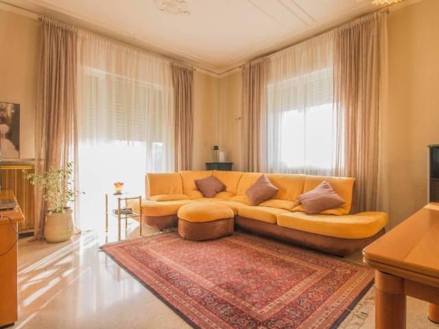 Villa singola in vendita ad Azzano, Castel d'Azzano