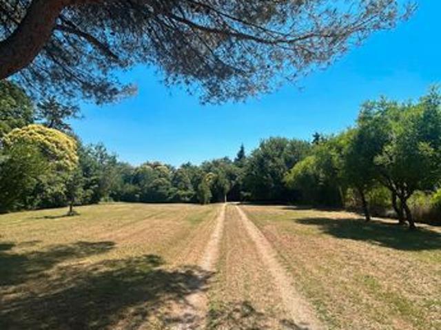 Villa située dans un quartier très recherché d'Aix en Provence