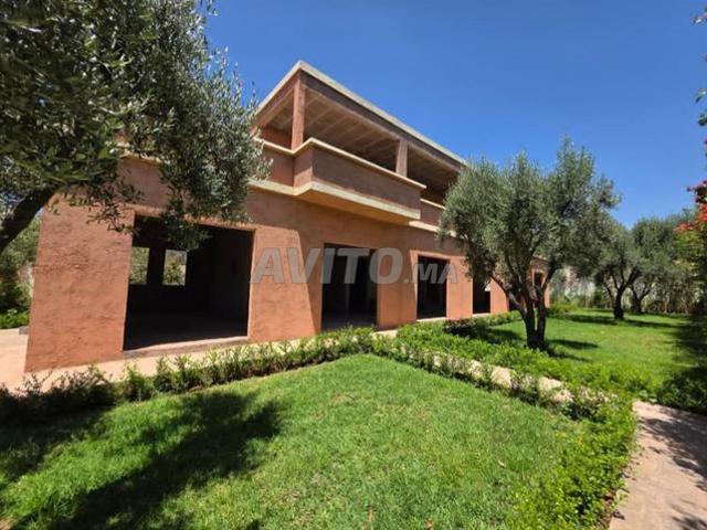 Villa Soumi Fini à vendre Superficie 1000m route Ourika
