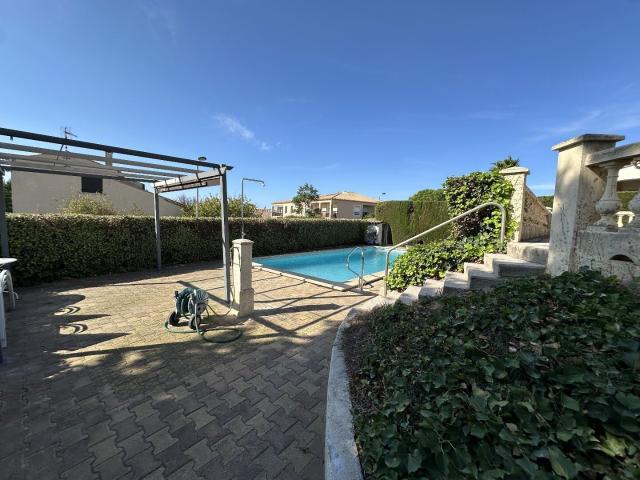 Villa spacieuse à Bouzigues – Idéalement située au bord de la La