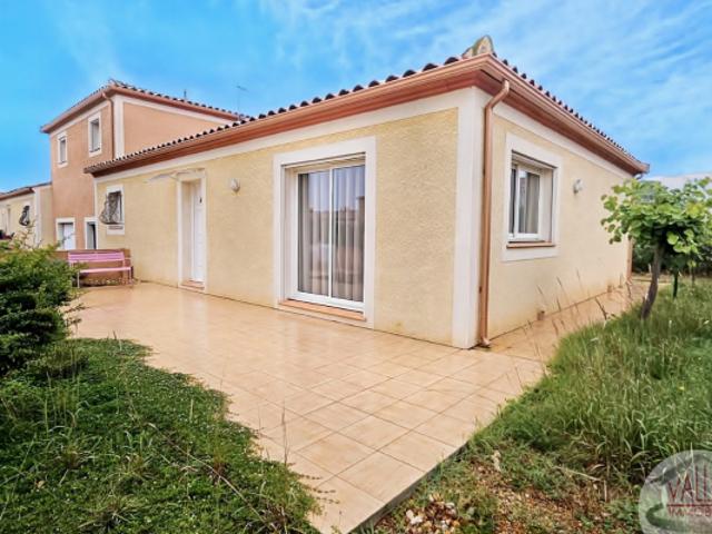 Villa spacieuse dans résidence sécurisée avec grand garage