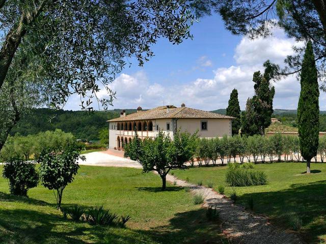 Villa storica del XIV secolo 907m² Sinalunga