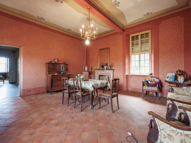 Villa Storica in vendita a Gassino Torinese, Centro Storico 700m² Gassino Torinese