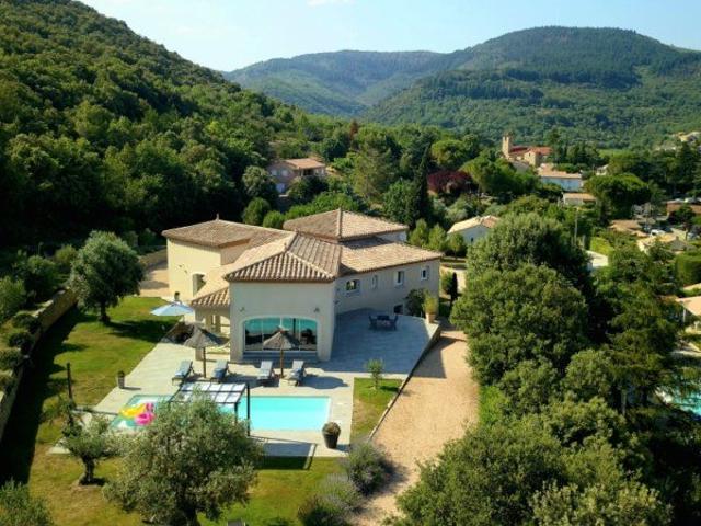 Villa Superb avec Gîte, Écuries, Piscine, Vues 240m² Lamalou les Bains