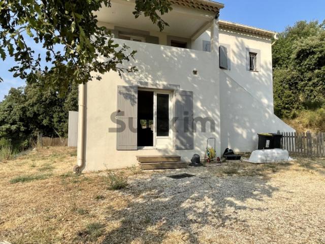 Villa sur 2 niveaux avec vue