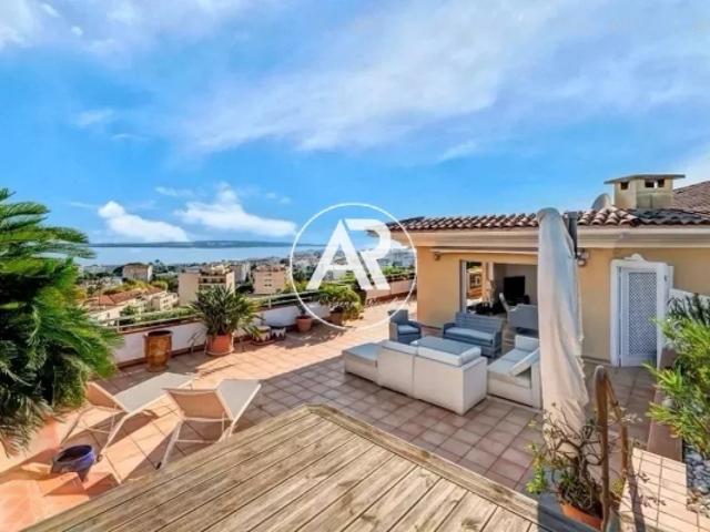 VILLA SUR LE TOIT