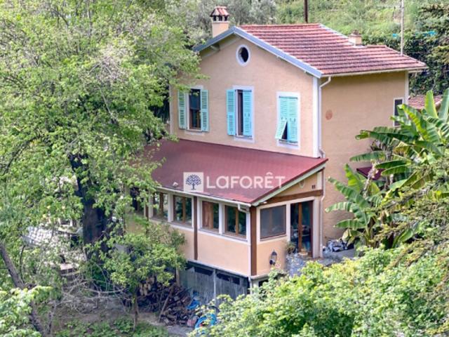 Villa sur les hauteurs de MENTON secteur MONT GROS