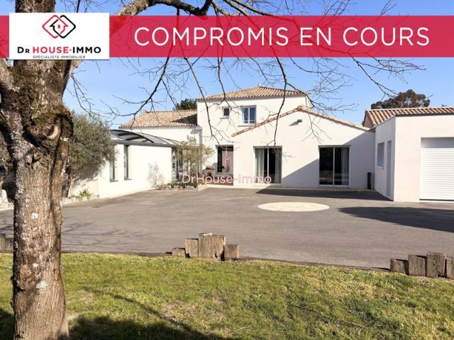 VILLA SUR PORNIC VIE DE PLAIN PIED ACCÈS AU PORT ET AUX COMMERCES