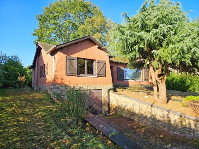 Villa sur un magnifique terrain de 12 ares 80 orienté S O