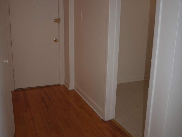 Village Millcraft Apartments Model A + [object Promise] for Rent