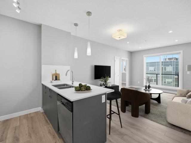 Village on 105th 2 bed 2 bath C1 [object Promise] for Rent