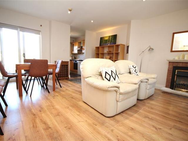 Village Court, Rathfarnham, Dublin 14, D14DH70
