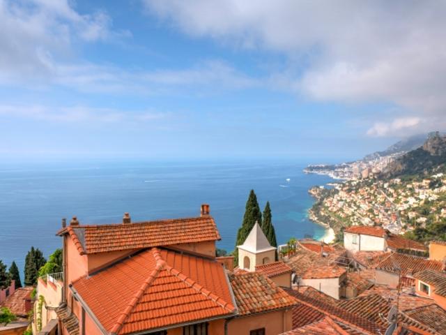 VILLAGE DE ROQUEBRUNE Cap MARTIN, VUE MER