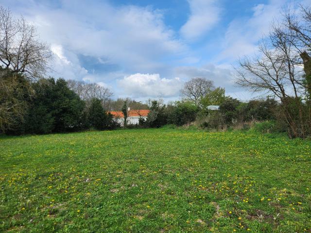 village d'Orouet, quartier calme, terrain 590 m2