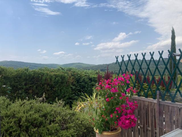 Village en hauteur entre Limoux et Carcassonne, villa de pla