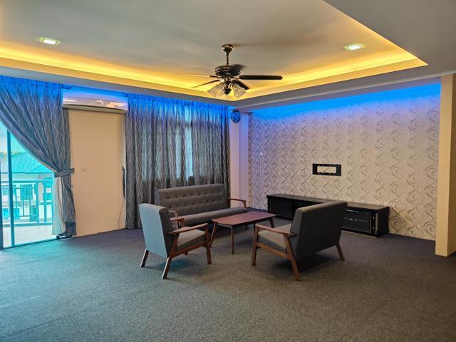 Village Grove Condominium Unit for Rent
