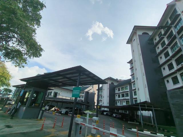 Village Grove Condominium