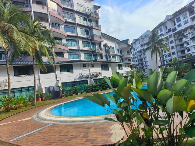 Village Grove Condominium