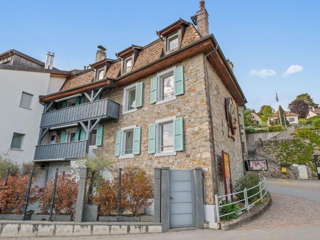 Village house with 8.5 rooms on sale in Corseaux 300 m² | dreamo. Ch