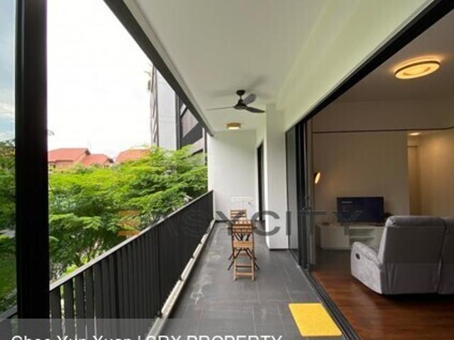 Village @ Pasir Panjang D5, Condominium